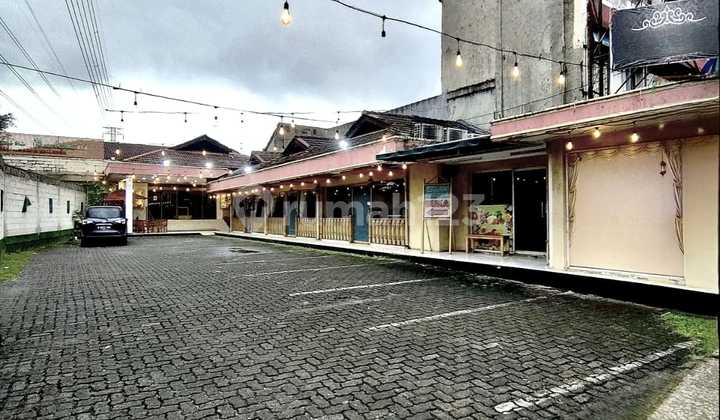 Gedung Pertemuan Strategis di Jalan Warung Buncit Pinggir Jalan Utama Gedung Pertemuan Strategis di Jalan Warung Buncit Pinggir Jalan Utama