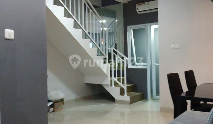 Rumah Mewah Strategis di Pisangan Utara Jakarta Timur