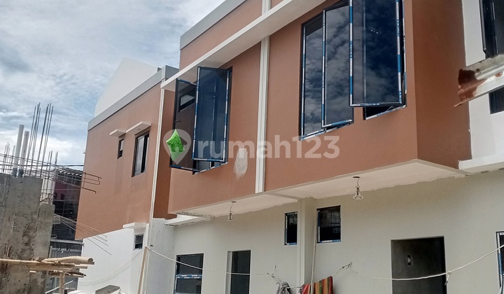 Rumah Murah Cantik di Joharbaru Jakarta Pusat Rumah Murah Cantik di Joharbaru Jakarta Pusat