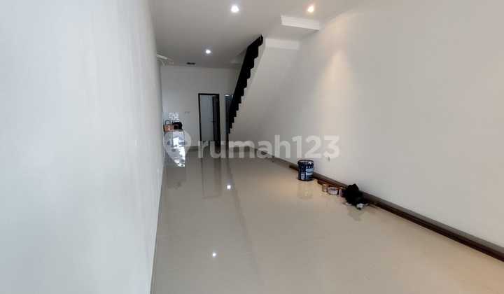 Ruko Mewah Premium di Kawasan Bisnis Jakarta Pusat Ruko Mewah Premium di Kawasan Bisnis Jakarta Pusat