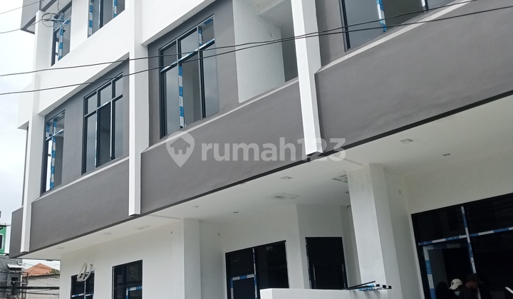Ruko Mewah Strategis di Kemayoran Jakarta Pusat