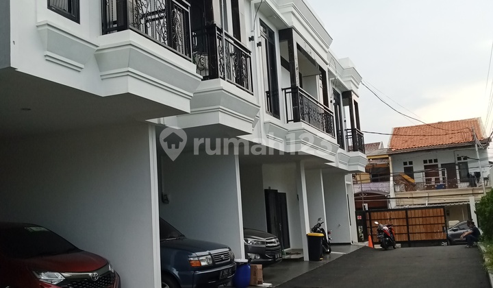 Rumah Mewah Strategis di Pisangan Utara Jakarta Timur