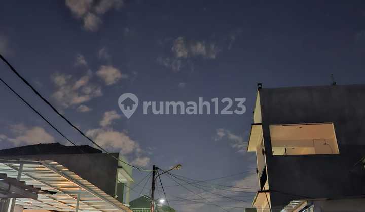 Dijual Rumah Di Cluster Azalea - Pondok Karya , Deplu Pondok Aren