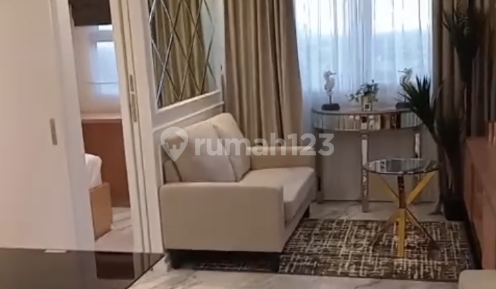 For Sale Nice Houk Apartment at Gateway Pesanggrahan Apartment, Fully Furnished and Fully Renovated in South Jakarta.