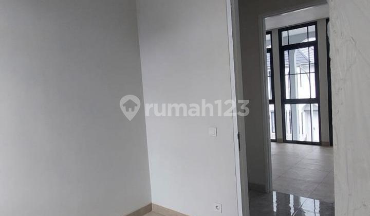 Dijual Rumah 3 Lantai di Aether Greenwich, Bsd 2