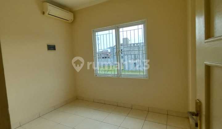 For Rent Semi-Furnished 2-Story House in Fluorite Cluster Gading Serpong (Min 2 Years) 2