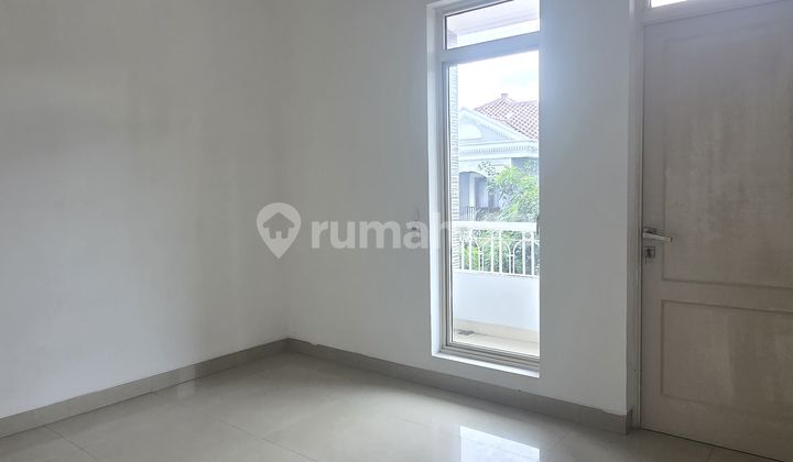 Disewakan Rumah 2 Lantai Siap Huni di BSD Puspitaloka 2