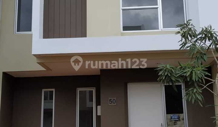 For Rent 2 Story House in Malibu Village Cluster, Gading Serpong