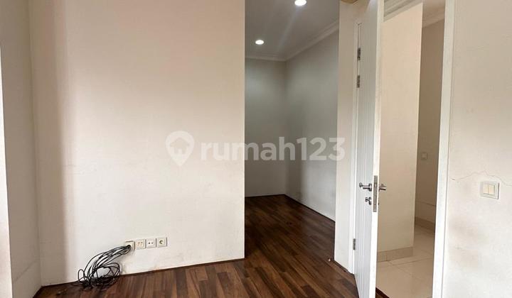 Disewakan Rumah 2 Lantai di Cluster Vivacia BSD Eminent (Min 2Th) 2