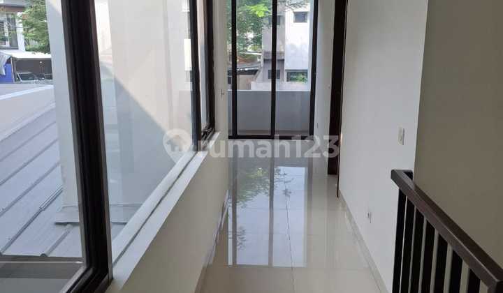 For Rent Semi Furnished House in Lavany BSD Avani Cluster