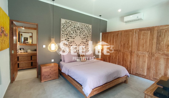 VILA MODERN LANGKA DI BUDUK – FULLY FURNISHED, RUANG TAMU TERTUTUP, MASA SEWA PANJANG HINGGA DESEMBER 2058 – SVLC082