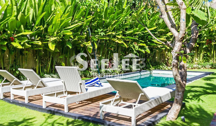 VILLA LUAS DAN MENYEGARKAN UNTUK GAYA HIDUP SEDERHANA – SVLK059