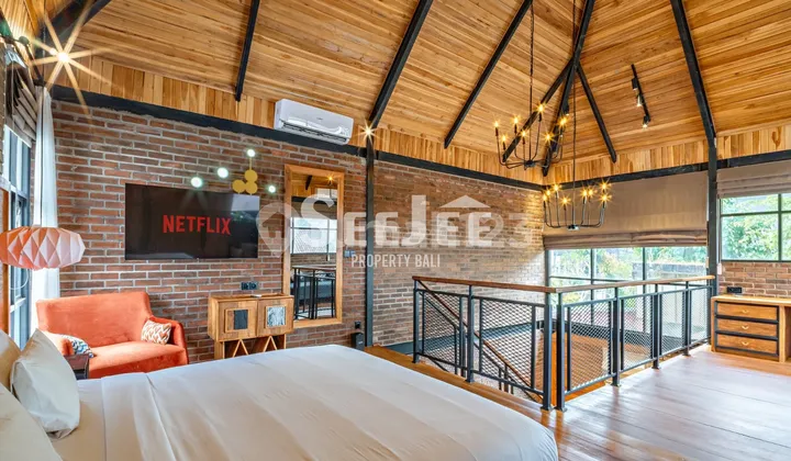 For Lease - Mezzanine Industrial Style Villa In Canggu - Svlc119