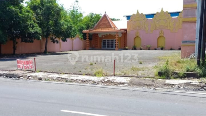 PRIME COMMERCIAL LAND WITH OWNERSHIP RIGHTS AND BUILDINGS IN JIMBARAN – SLFB024 PRIME COMMERCIAL LAND WITH OWNERSHIP RIGHTS AND BUILDINGS IN JIMBARAN – SLFB024