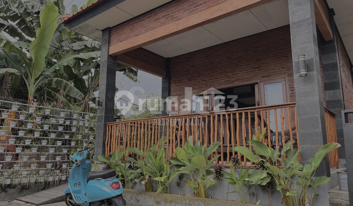 STUDIO VILLA WITH A PEACEFUL ATMOSPHERE NEAR CANGGU — YEARLY RENTAL WITH PREMIUM FACILITIES — CODE: SYRC017