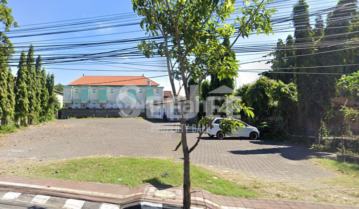 EXPANSIVE 11.25 ARE LAND ON LEASEHOLD PRIME LOCATION NEAR BEACH PERFECT FOR RESTAURANT - SLLD007