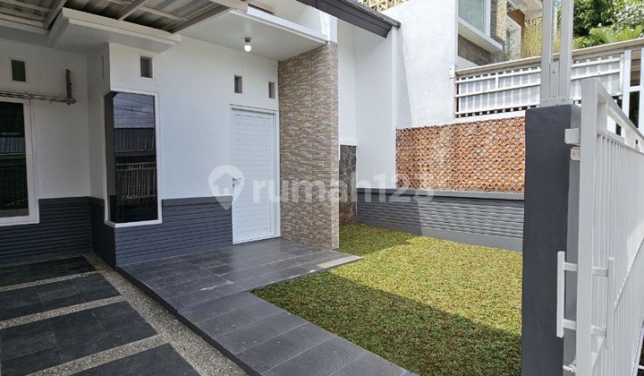 Nice House in Angkasa Puri Complex in Jati Asih, Bekasi 2