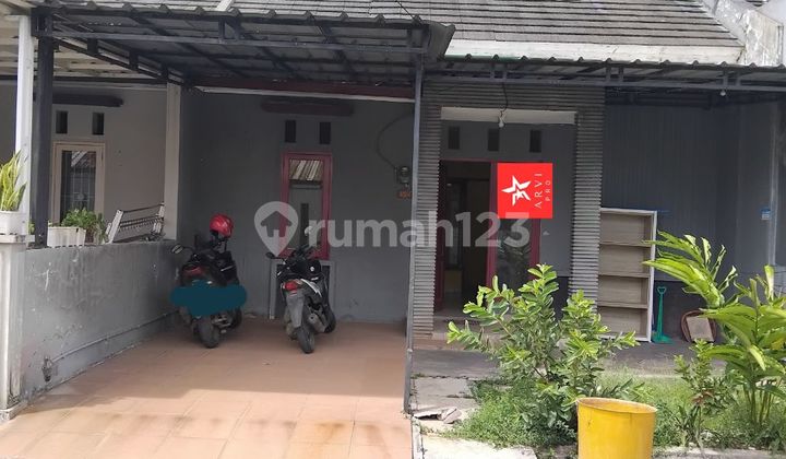 Nice House in the Rainbow Cluster in East Bekasi 2