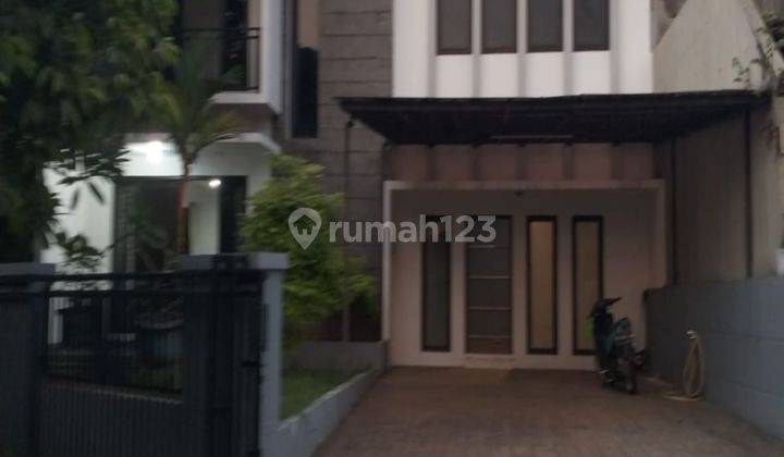  Rumah Baru Semi Furnished di Kemang pratama bekasi, Kemang Pratama 2