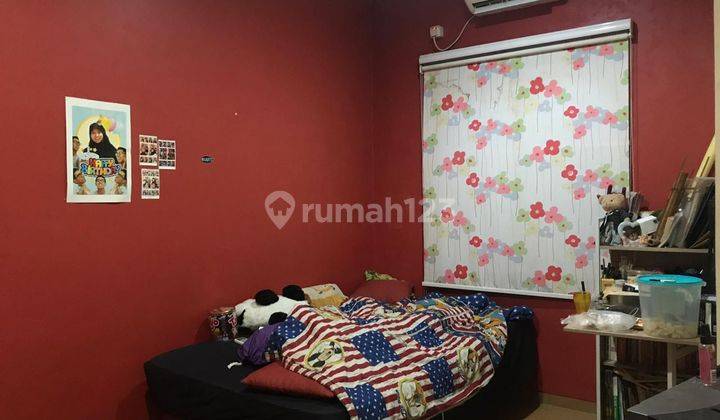  Rumah Bagus Semi Furnished di Jalan raya pekayon, Pekayon 2