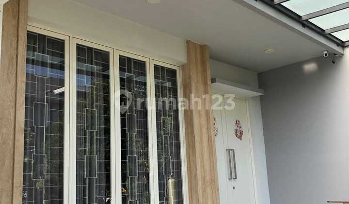 Rumah Mewah Pakuwon Indah Surabaya Dekat Sekolah KPR