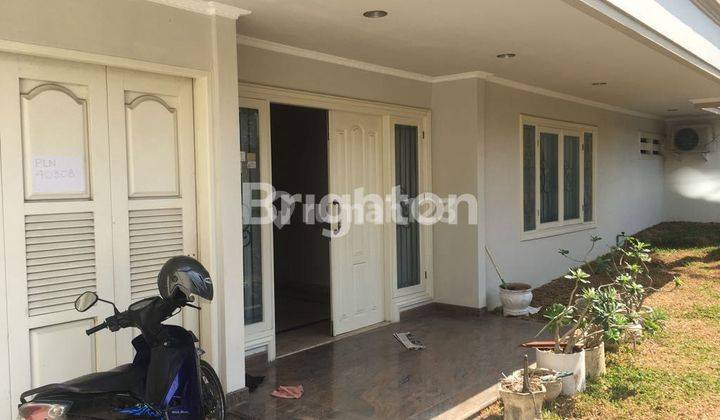 RUMAH TINGGAL HUNI SEMI FURNISH DI DHARMAHUSADA INDAH BARAT 1