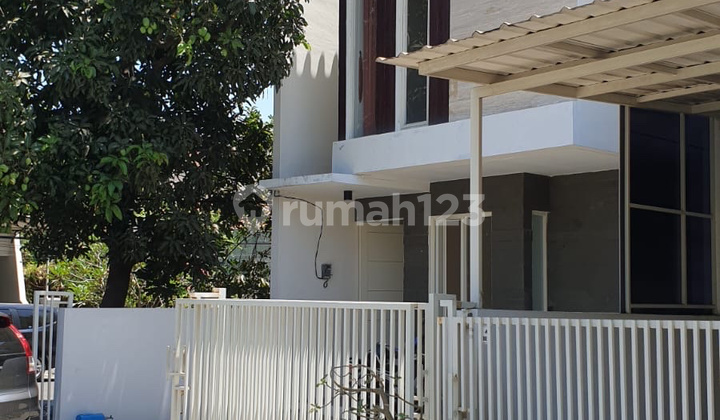 Rumah 2 Lantai Rungkut Asri Surabaya: Bebas Banjir, Dekat Sekolah