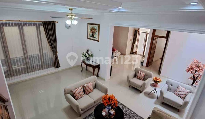 ARAYA 2 RUMAH 2 LANTAI DISAIN MINIMALIS 2