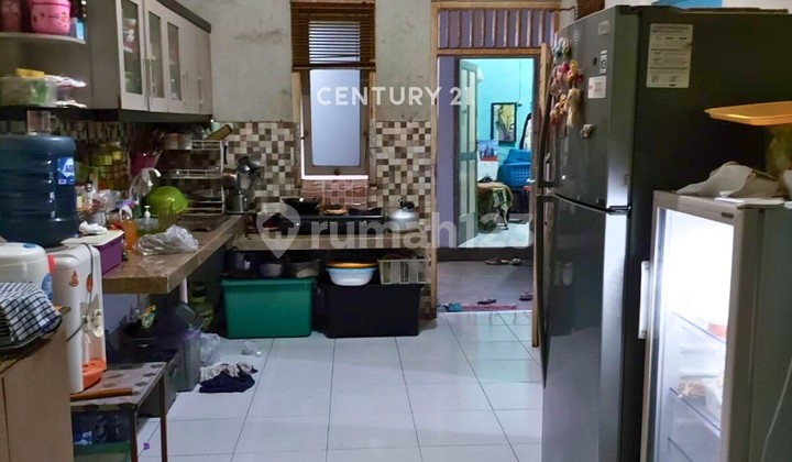 Minimalist House, 5 Bedrooms and 2 Bathrooms, in South Maguwoharjo, North Ring Road 2