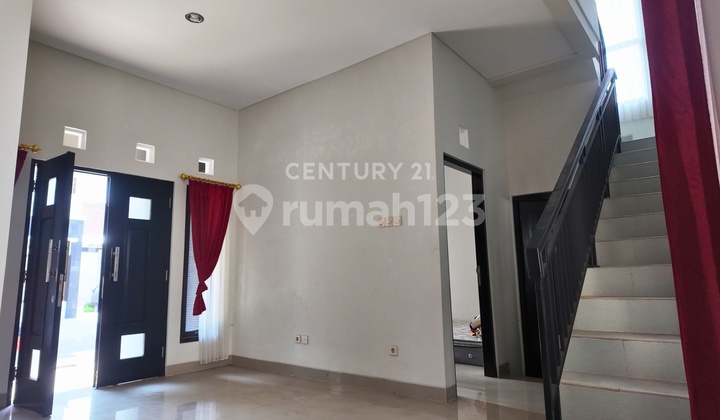 Rumah 2Lt Dgn Posisi Hoek Di Perumahan Kuantan Regency Wirobrajan 2