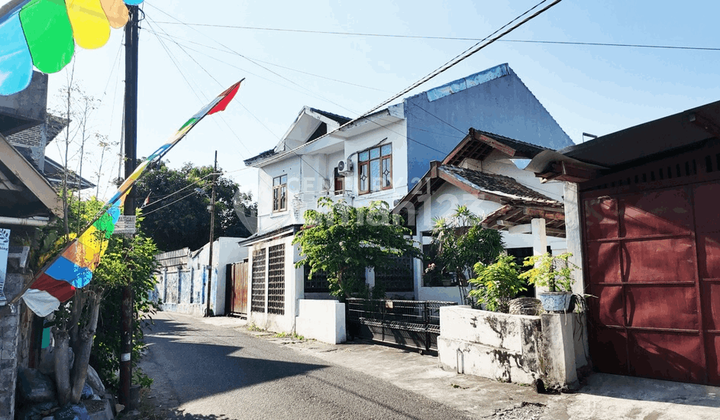 Rumah 2 LT 4 KT Hadap Selatan di Jl Garuda Tahunan Kusumanegara