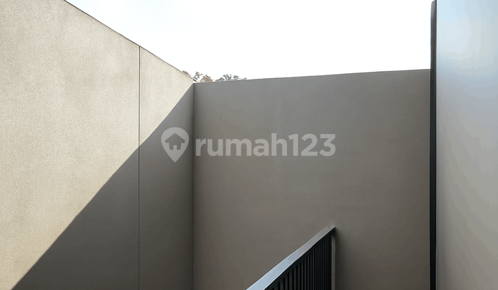 Rumah 2 Lt Siap Huni Tanpa Repot Renovasi Di Jamal Km 2 2