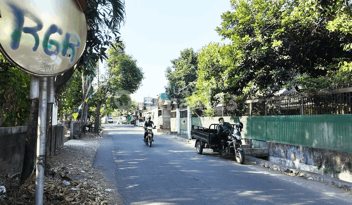 Rumah 2 LT 4 KT Hadap Selatan di Jl Garuda Tahunan Kusumanegara