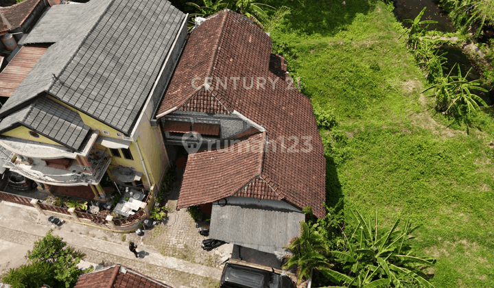 Rumah 3 Lantai Memiliki Ruang Aula Di Banguntapan Bantul 2