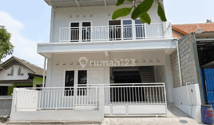 tampak depan dijual rumah design ruang usaha