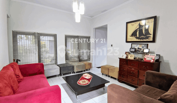 Furnished Corner House in Pogung Only 1km to UGM 2