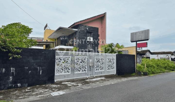 Semi-Furnished Luxury House in Maguwoharjo, Perfect for Homestay