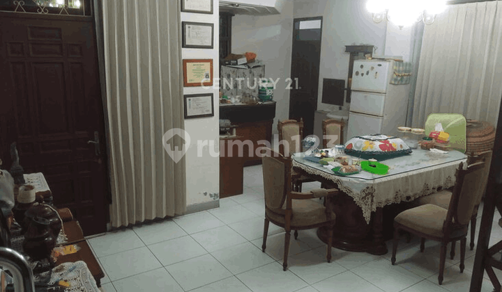 Rumah LT 709 Lokasi Strategis di Caturtunggal Depok Sleman