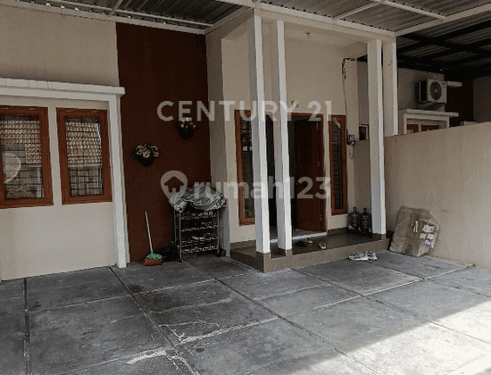 Dijual Rumah 2 Lantai 3 Kamar Cocok Untuk Guesthouse 1