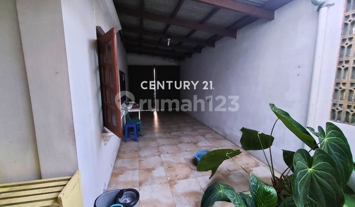 Rumah Tenang Kawasan Perum Dosen UGM Sawitsari 2