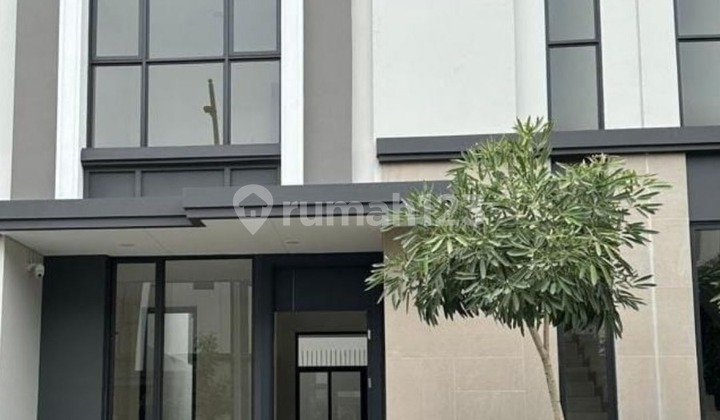 Semi-Furnished 2-Story House for Rent, Strategic and Flood-Free Location in Asya Sentarum Cluster, Move-In Ready