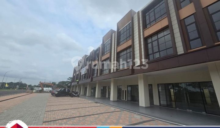 Ruko Strategis di Pinggir Jalan Raya Ramai - Cocok untuk Usaha, Kantor, Klinik, atau Investasi Menguntungkan Jangka Panjang!
