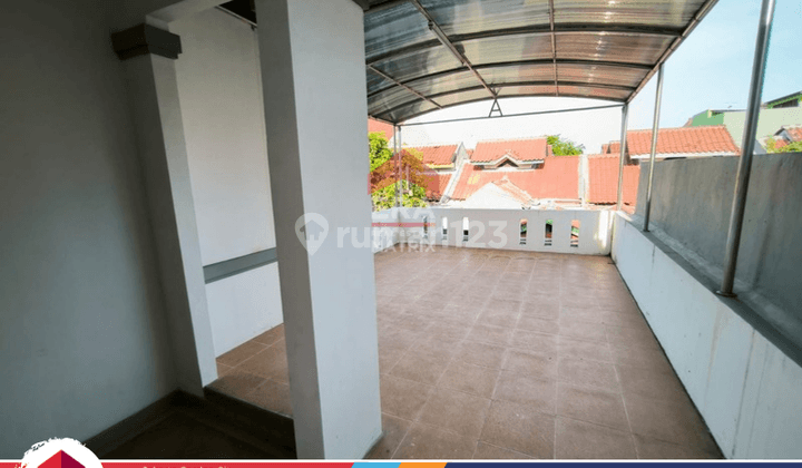 Rumah Bagus Semi Furnished 4 Lantai Di Metland Menteng  2