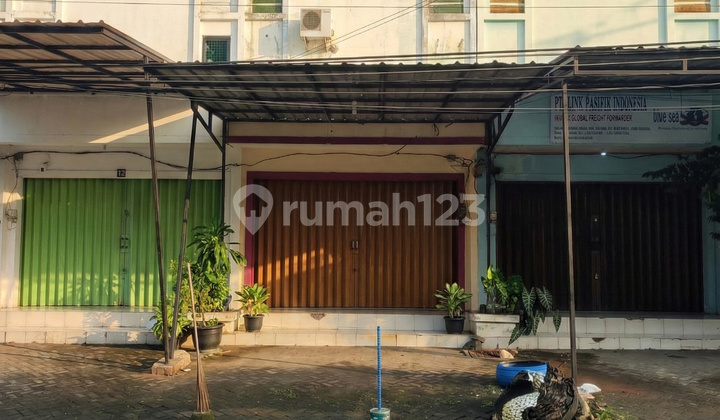 Ready-to-Use Shop House, Suitable for Business and Office in West Semarang Area - 11236