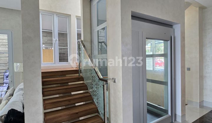 Ready-to-Occupy and Comfortable House in Citragrand Semarang-11221 2