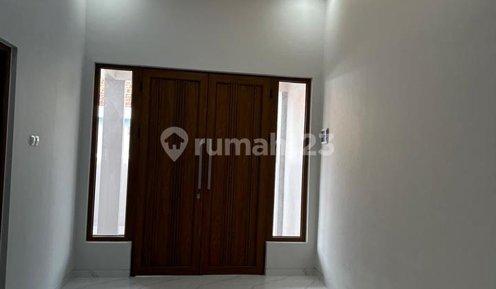 Rent a Ready-to-Live-in and Comfortable House in West Semarang – 10261 1