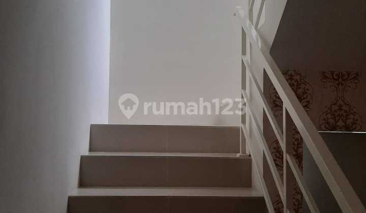Ready-to-Occupy and Comfortable House in Citragrand Semarang-11130 2