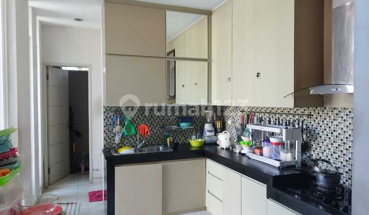 Modern House with Swimming Pool. Ready to Occupy Citrasun Garden Semarang - 11255 2