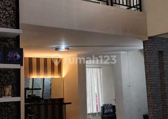 Ready-to-Occupy and Comfortable House in Puri Anjasmoro Area - 10861 1