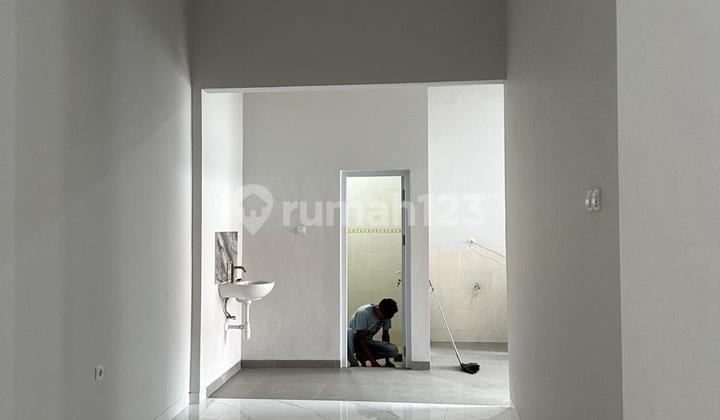 Rent a Ready-to-Live-in and Comfortable House in West Semarang – 10261 2